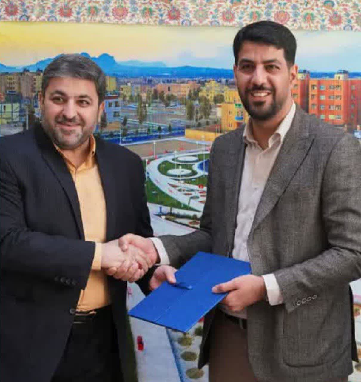 تکریم مهندس حمیدرضا رحیمی و معرفی دکتر احمدی به عنوان سرپرست شرکت عمران بهارستان